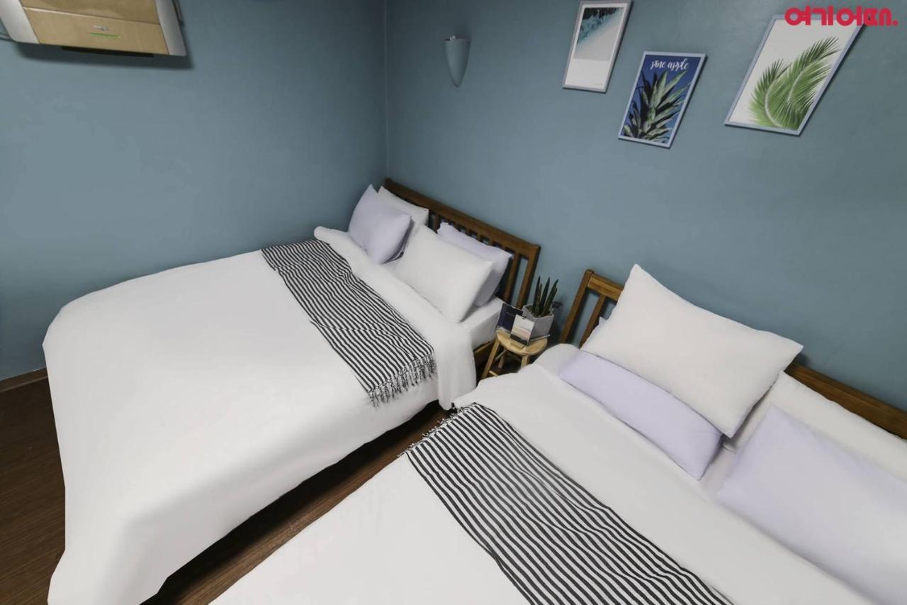 Sinchon Sisters Hostel Seoel Buitenkant foto